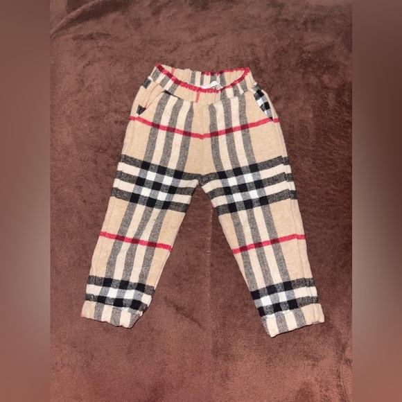 Burberry Other - Burberry  12 M